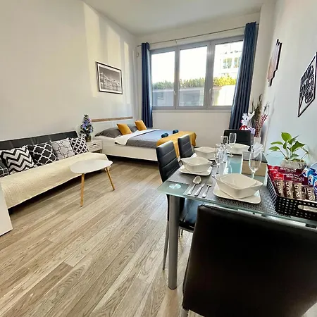 Apartmán Vit - Free Parking - O2 Arena